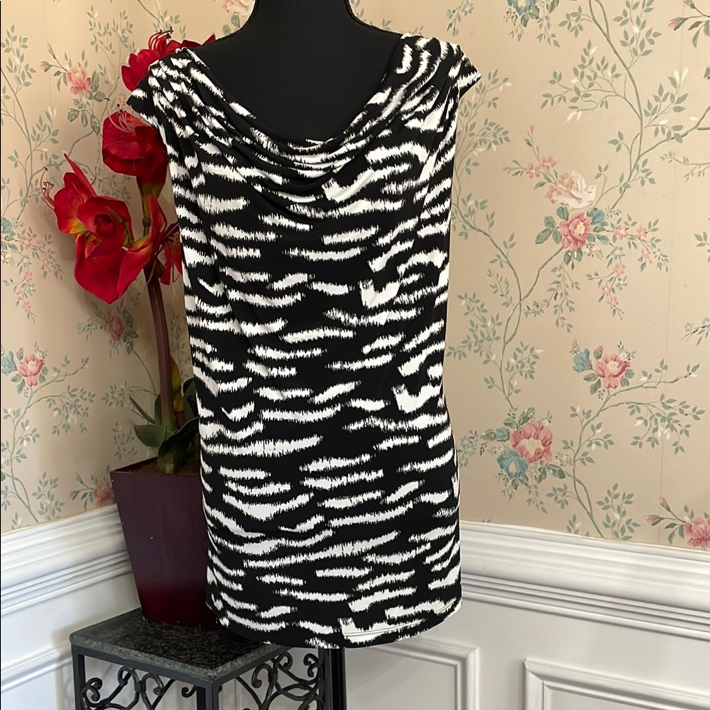 NWT Calvin Klein Black White Sleeveless Draped Neck Top 1X